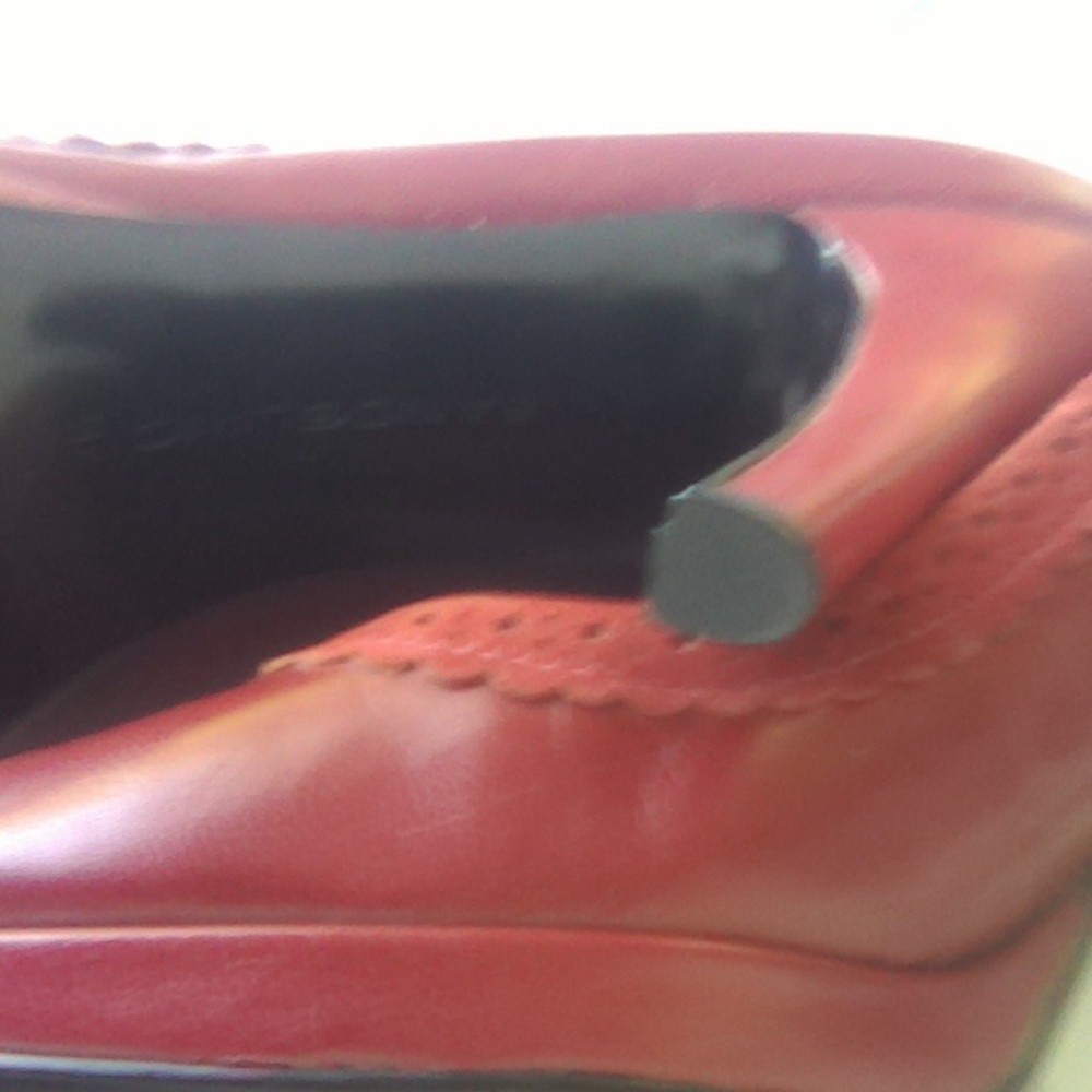 Bandolino Leather with suede trim burgundy red high heel peep toes. - Picture 9 of 9